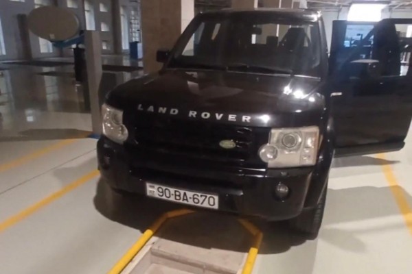 Texniki baxışa gətirilən “Land Rover”də narkotik aşkarlandı- FOTO